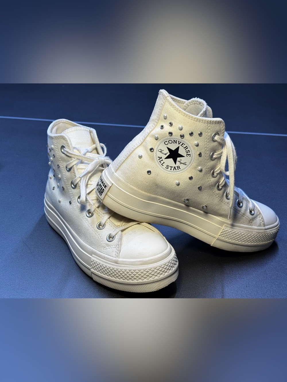 Converse Chuck Taylor All Star Lift Gems A10288C Women’s 7.5